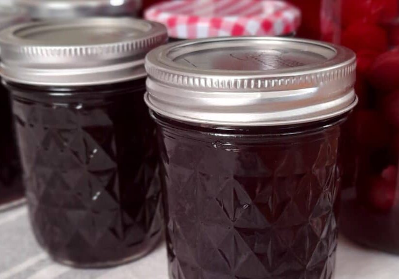Grape-jelly-jars